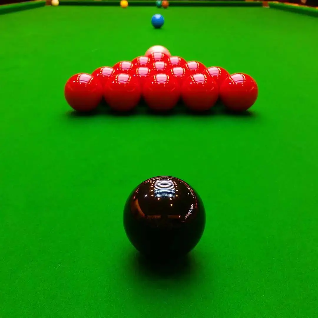 2023斯诺克英锦赛资格赛：江俊VS瑞贝卡·肯娜，谁能在这场智慧与技巧的较量中脱颖而出？